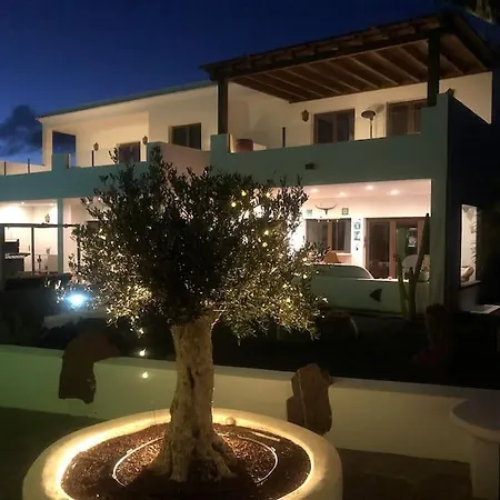 Stunning 5 Star Villa- 5 Mins Village Marina וילה פלאיה בלנקה