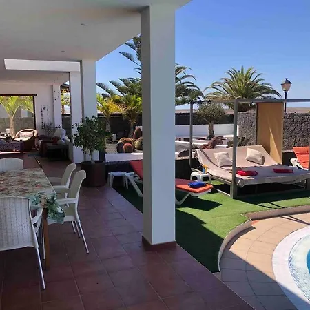 וילה Stunning 5 Star Villa- 5 Mins Village Marina פלאיה בלנקה